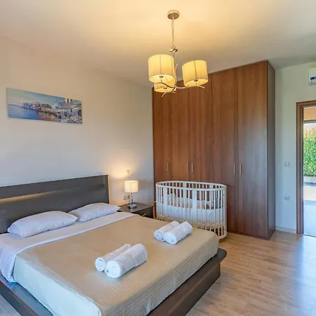 Sani Breeze By Halu! Villa