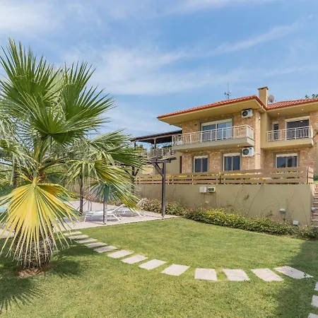 Sani Breeze By Halu! * Sani (Chalkidiki)