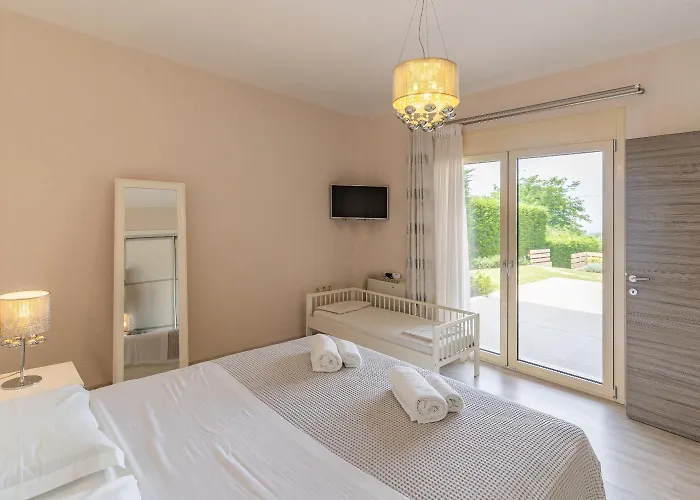 Sani Breeze By Halu! Вилла Сани-Бич