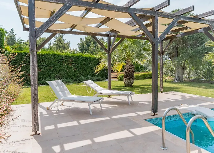 Вилла Sani Breeze By Halu!