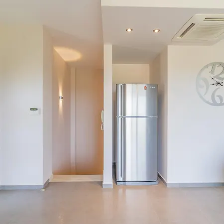 Sani Breeze By Halu! باراليا ساني