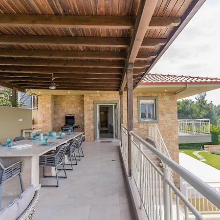 فيلة Sani Breeze By Halu! *