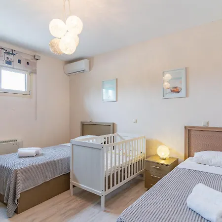 فيلة Sani Breeze By Halu! باراليا ساني