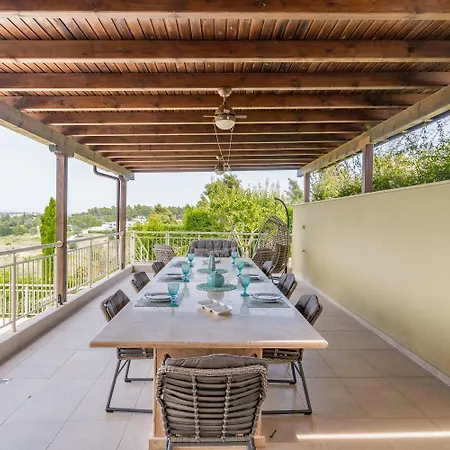 Sani Breeze By Halu! فيلة باراليا ساني